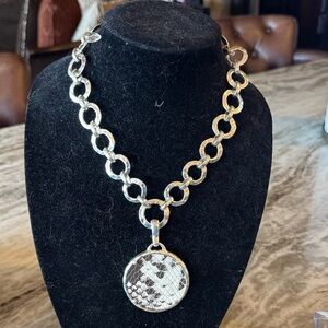 Elegant Silver Chain Necklace